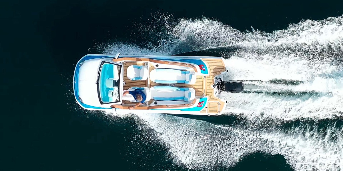 Аренда катера Fiat 500 Boat в Дубае